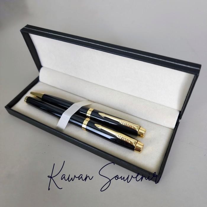 

Pulpen Metal 1 Set Model Parker Im New Cocok Untuk Souvenir + Kotak