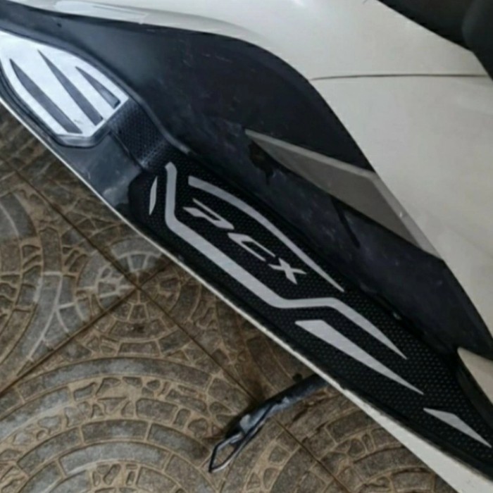 Karpet PCX 150 pijakan kaki PCX 150 lokal
