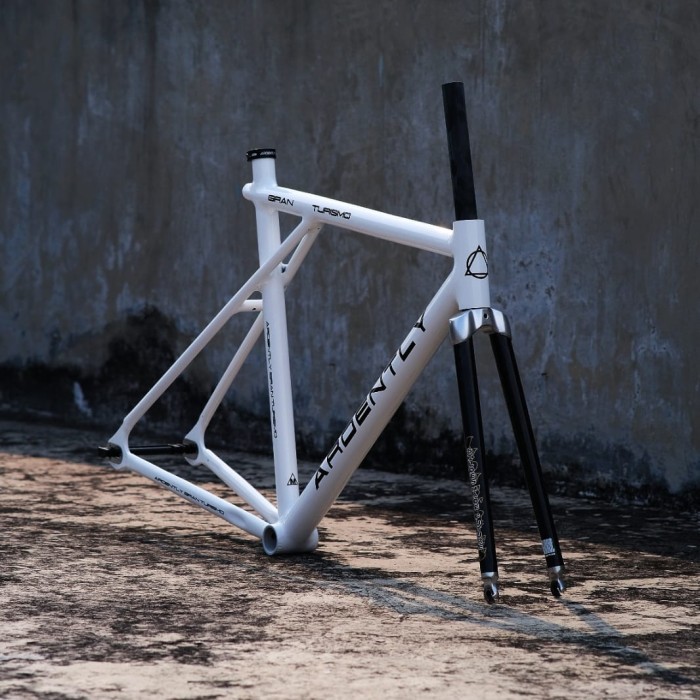 Frameset ardently Gran turismo track fixie