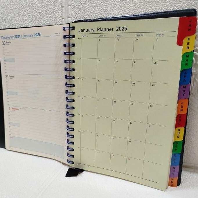 

BUKU AGENDA FORT FOLIO TAHUN 2025/ BUKU AGENDA CATATAN HARIAN