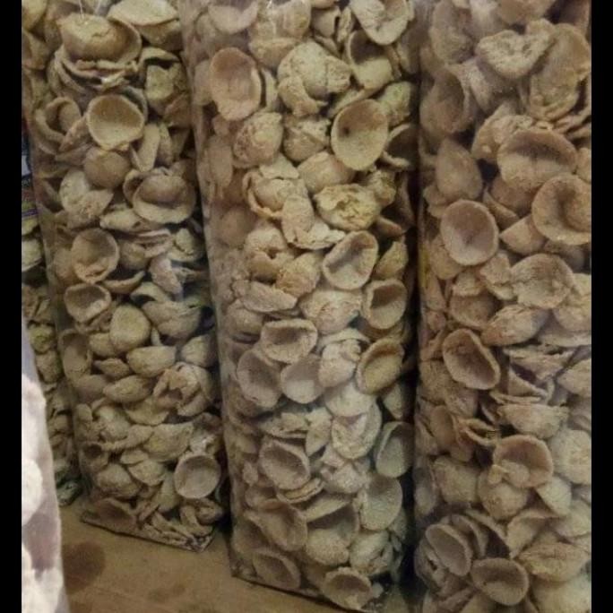 

BIG SALE KERIPIK TAHU WALIK / KERIPIK KULIT TAHU KILOAN 1KG !!!!!