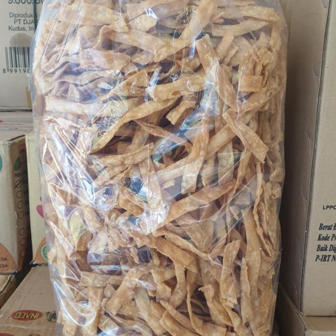 

TERBARU KRIPIK PANGSIT / STIK BAWANG 2KG !!!!!