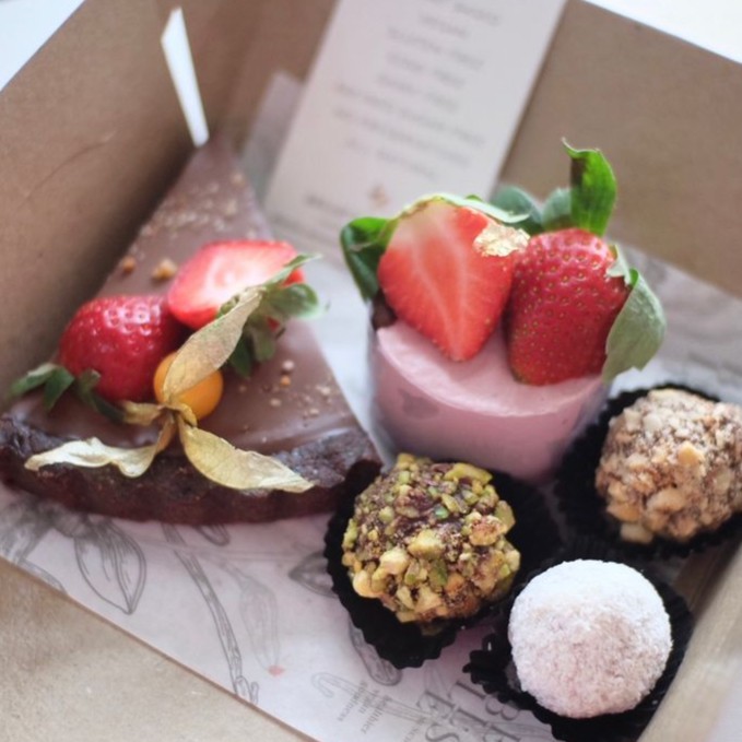 

Vegan Bundles Package Box