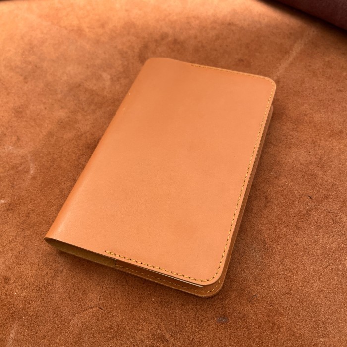 

NOTEBOOK A6 / BUKU SAKU - NOTEBOOK A6 DENGAN COVER KULIT