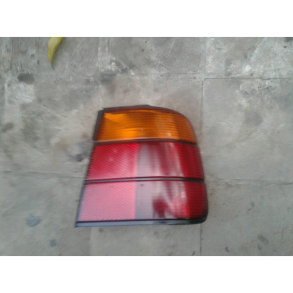 stop lamp tail light kanan RH BMW e34 520i