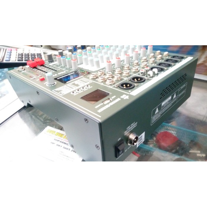 Mixer Audio Soundqueen Pro Fx4 8 Chanel Efek 256 Pilihan