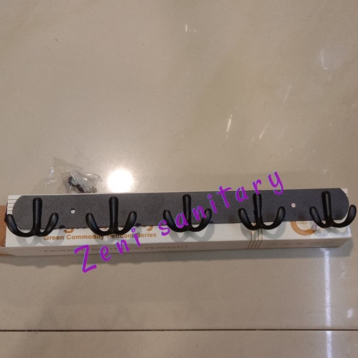 GANTUNGAN BAJU STAINLESS HITAM 5 KAIT KASTOK STENLISS HITAM