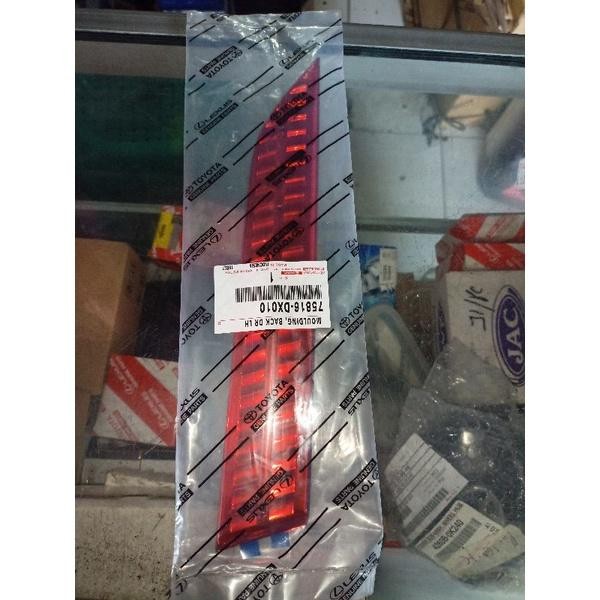 Replektor Trunklid Bagasi Inova 2013-2015 Original