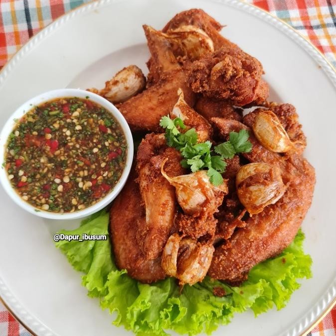 

diskon! garlic chicken wings sauce thai