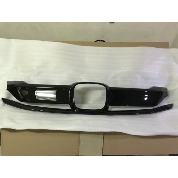Grill Hitam Depan Honda Mobilio RS 2017 2018 2019 2020 2021