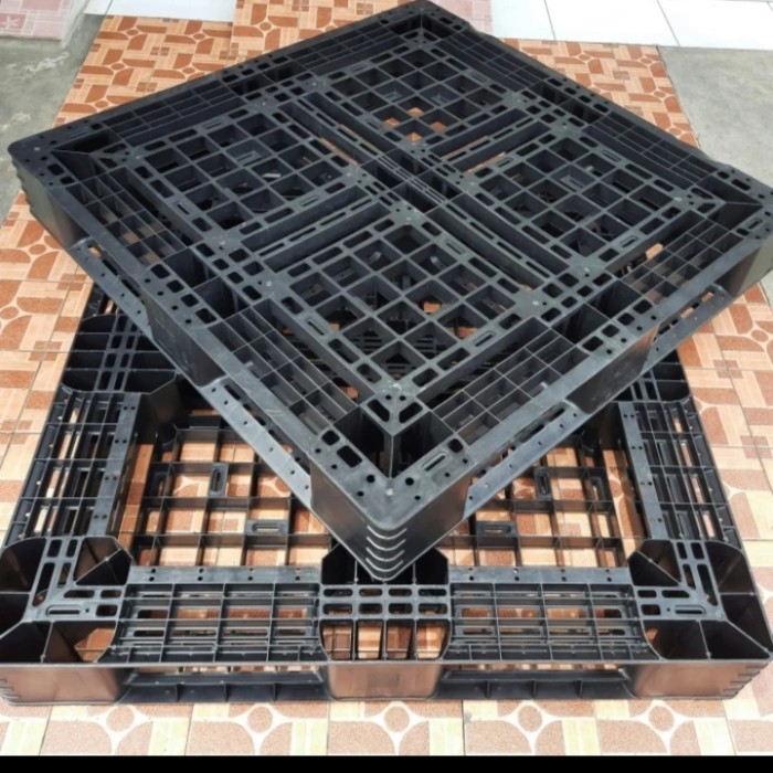 

palet hitam 110x110x12