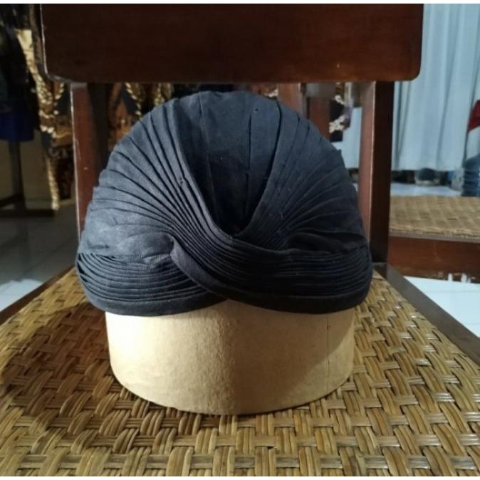 Blangkon hitam polos alus blangkon Jogja blangkon adat oleh oleh jogja [terbaik]