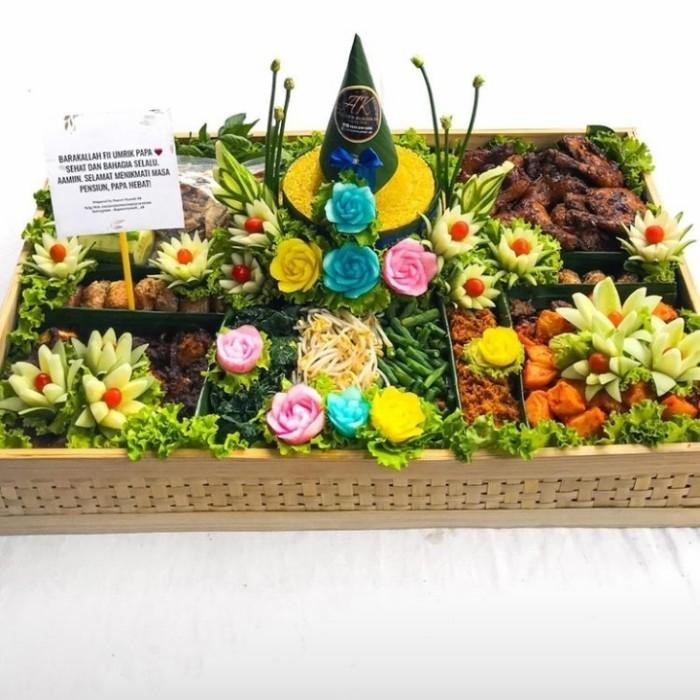 

Nasi Tumpeng / Nasi Kuning Tampah Medan Terlaris 100 % Original