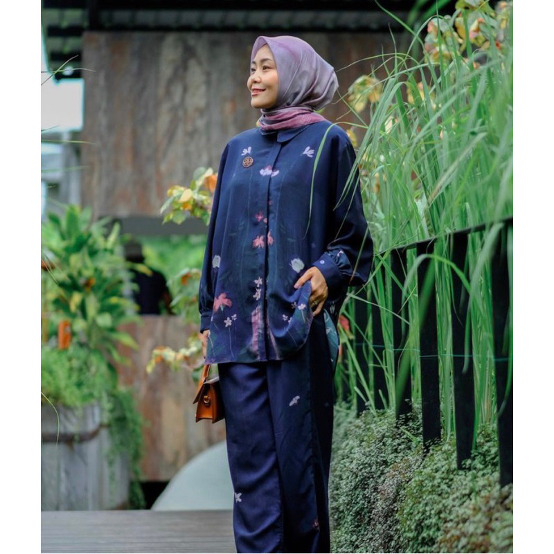 NASH SET RIA MIRANDA (ONE SET: ATASAN & CELANA), NEW ORIGINAL SALE