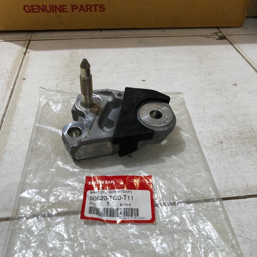 Breket Engine Mounting Kanan Manual (Mt) Brio Old & Jazz Ge8 Original