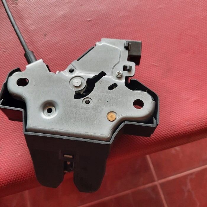 TERBARU DOORLOCK BAGASI ALL NEW VIOS/LIMO/YARIS 2012-2016