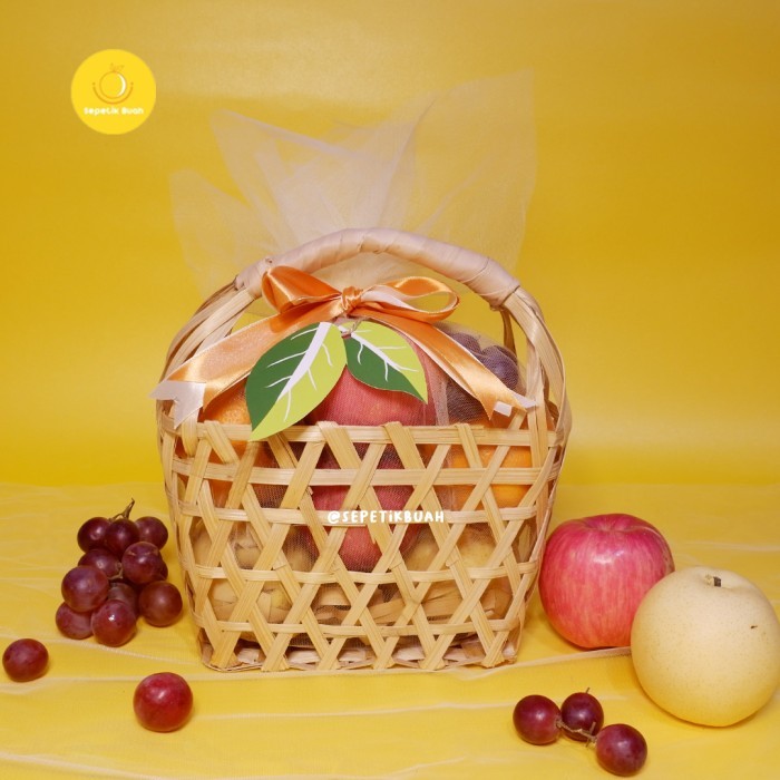 

Sepetikbuah - Simply Fruit Hampers Parsel Buah Segar Tas Bambu Terlaris