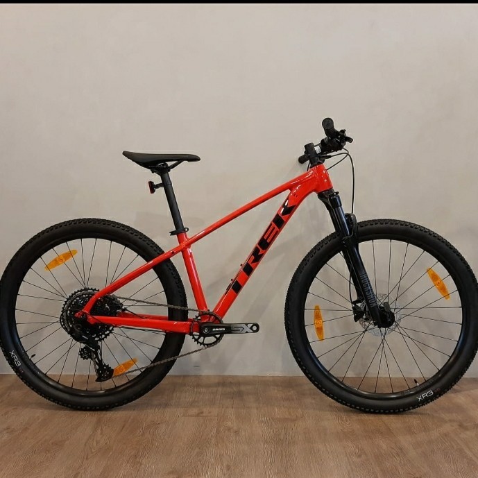 MTB 27.5 TREK X CALIBER 8 (2021)