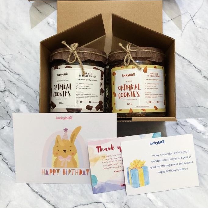 

Birthday Hampers / Hampers Ulang Tahun - Cookies 2 Jar + Greeting Card Original Dan Terpercaya