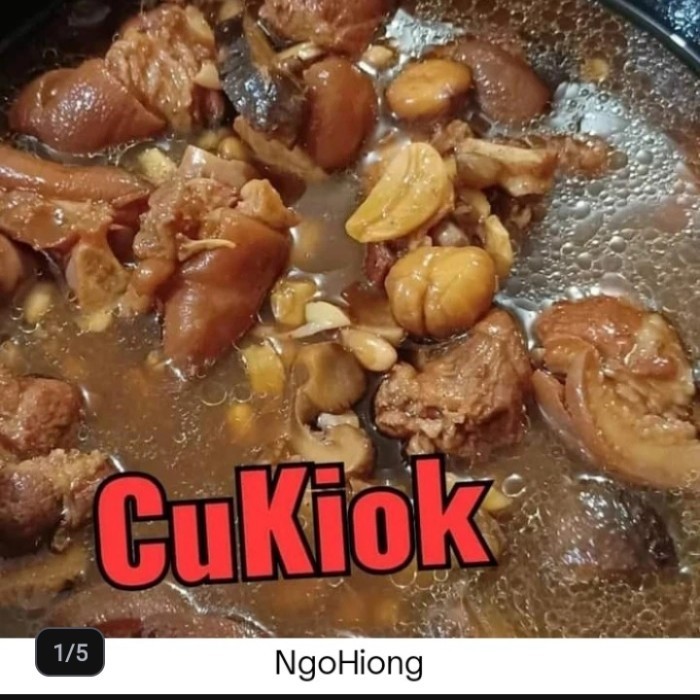 

CUKIOK (KAKI BABI) PORSI 500GRAM KOMPLIT BERSIH FRESH FROZEN MENTAH / MATANG