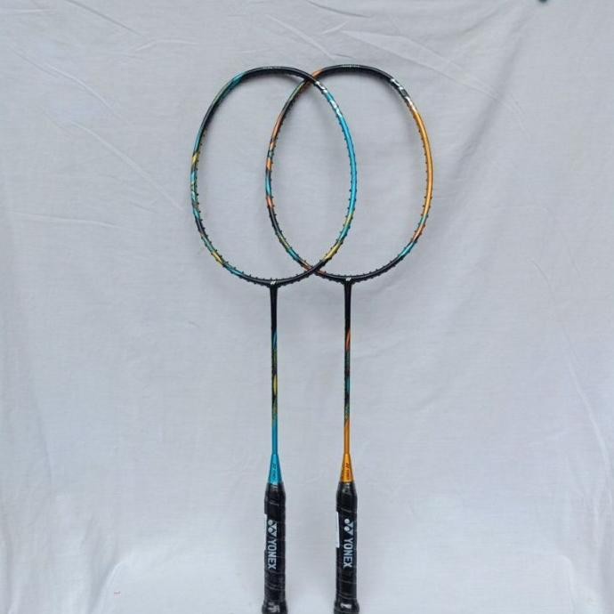 Miliki Raket Badminton Yonex Astrox 88 D Play & Astrox 88 S Play