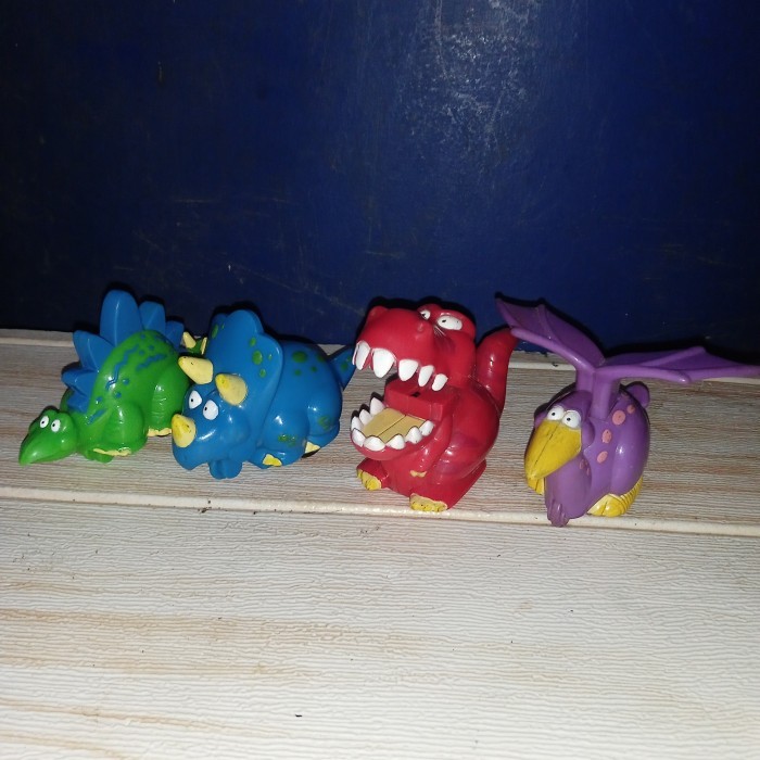 (TKD) hokben toys dinosaurus set