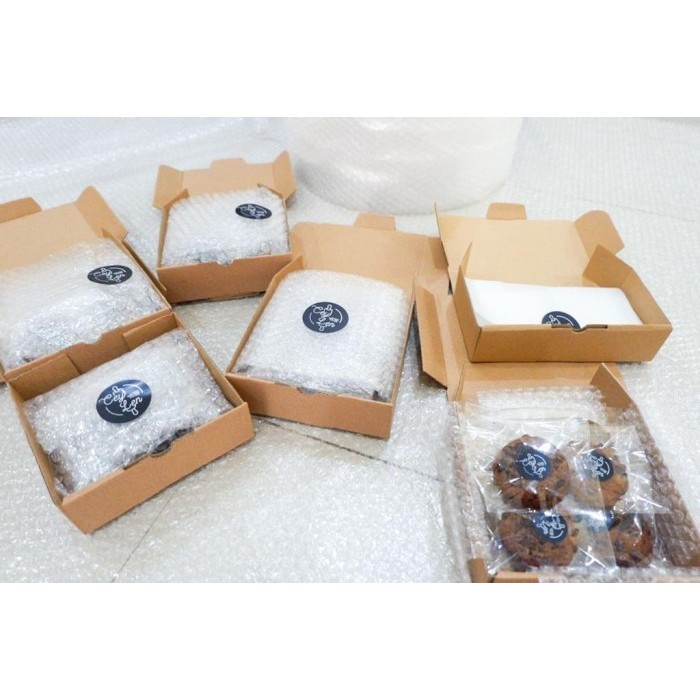 

TERMURAH YUK!! PARSEL RAMADAN HAMPERS COOKIES CEYLENPASTRY HAMPERS