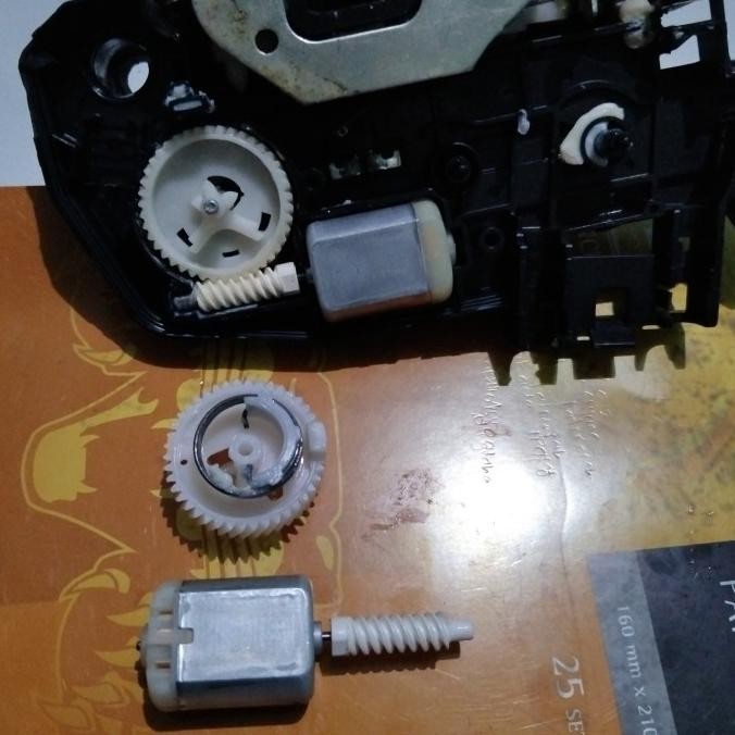 Gigi doorlock+ Dinamo doorlock Nissan Livina Xtrail  March Juke Evalia