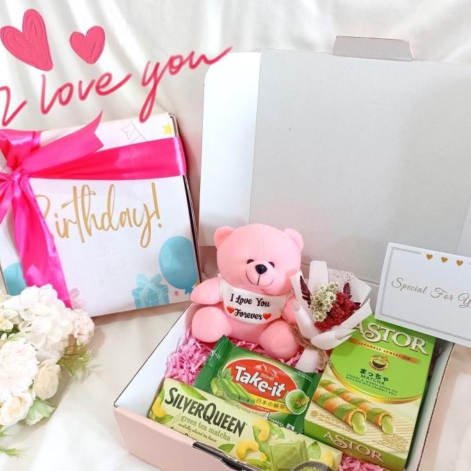 Kado Ulang Tahun Cewek / Pacar / Coklat Valentine/ Boneka / Bucket Bunga / Hampers Ulang Tahun