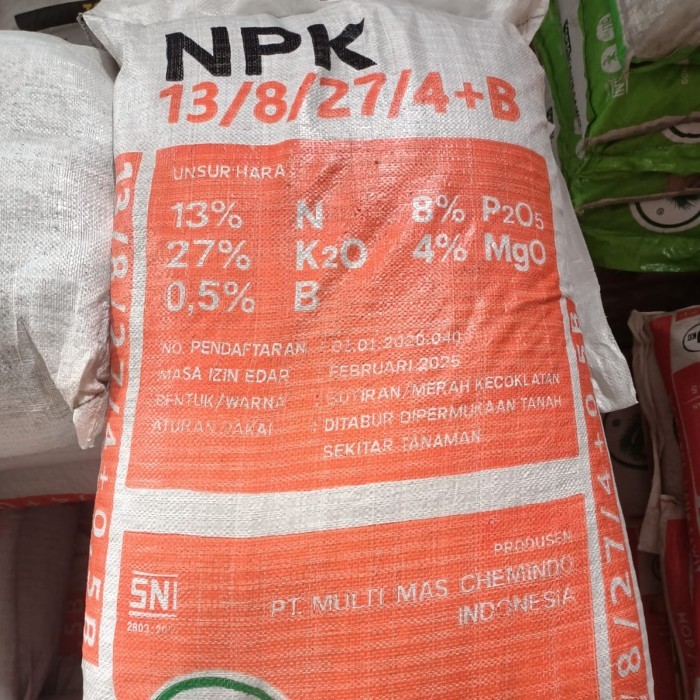 Pupuk NPK 13 8 27 4 merk DAUN SAWIT 50KG