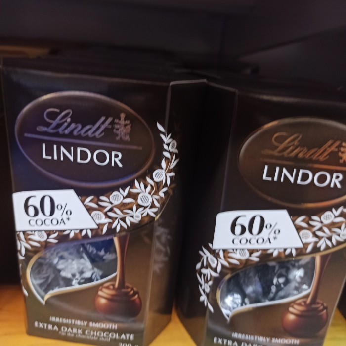 

lindt lindor cornet 60% cocoa 200gr