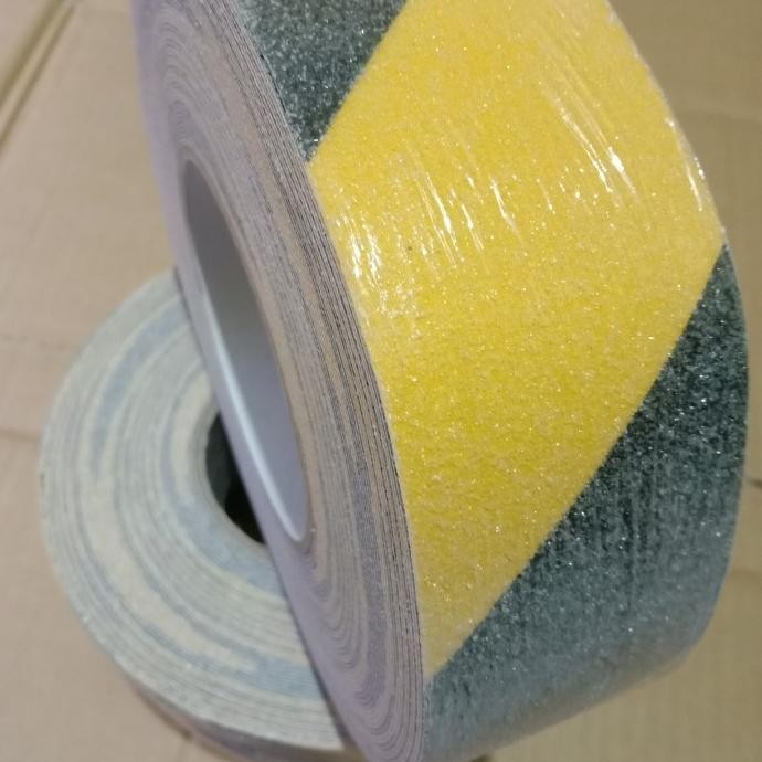 

ANTI SLIP - ANTI LICIN 5CM X18 METER SAFETY WALK TAPE - LAKBAN LANTAI ASLI