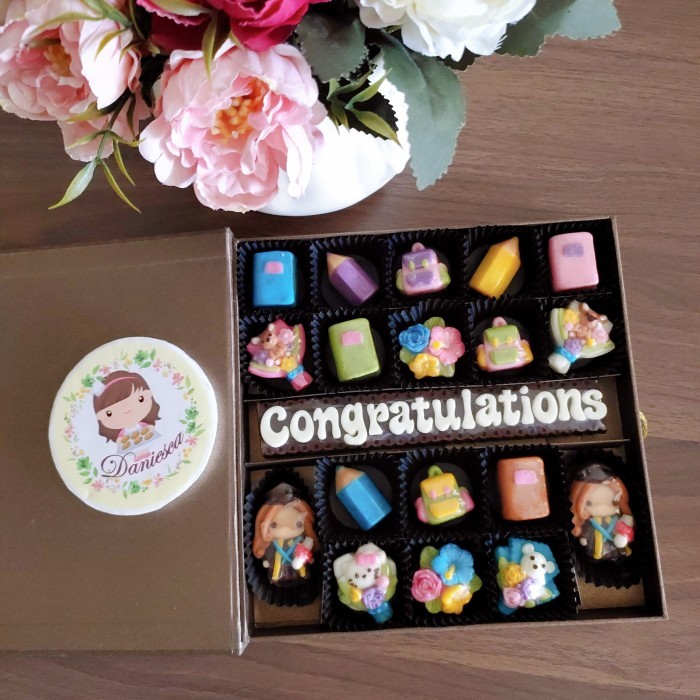 

exclusive box S25D - coklat ucapan kelulusan graduation day