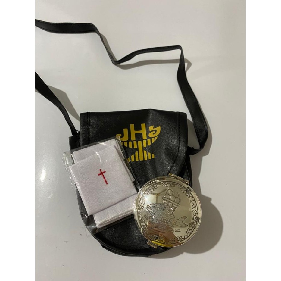 Paket Piksis Engsel Motif Roti dan Ikan (Piksis + Tas + Kain)