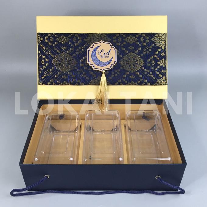 

Hardbox Songket Lebaran Rumbai Premium Hardtop/Isi 3 Toples 350Gr Original Dan Terlaris