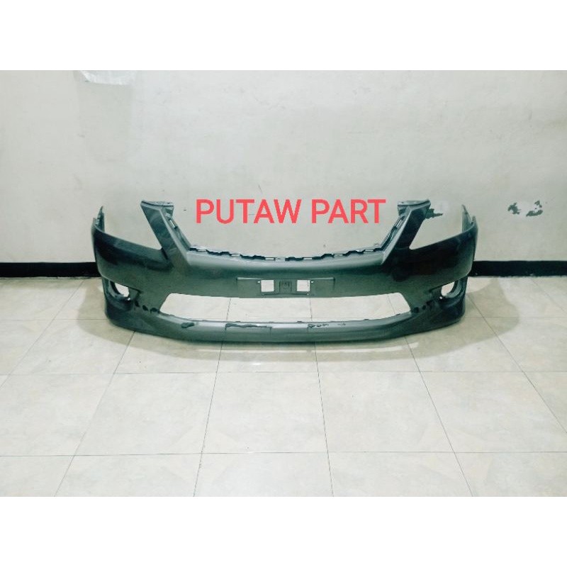 Bumper Bemper Depan Innova 2012 Original
