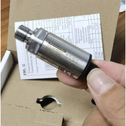 Schneider Pressure Sensor XMLG016D21 Brand New Order For 8