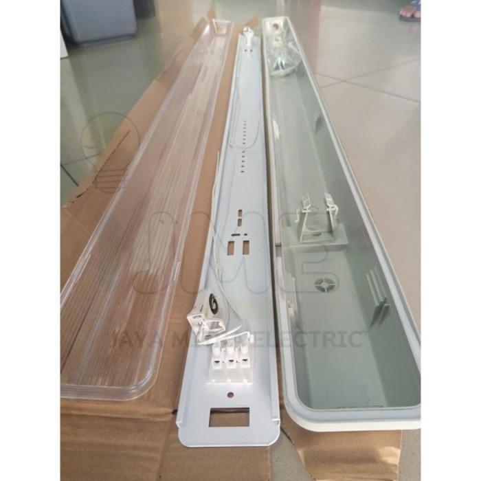 Paling Berkualitas Kap Tl 2X36 Waterproof Ip65 Set Lampu T8 Led 40 Watt