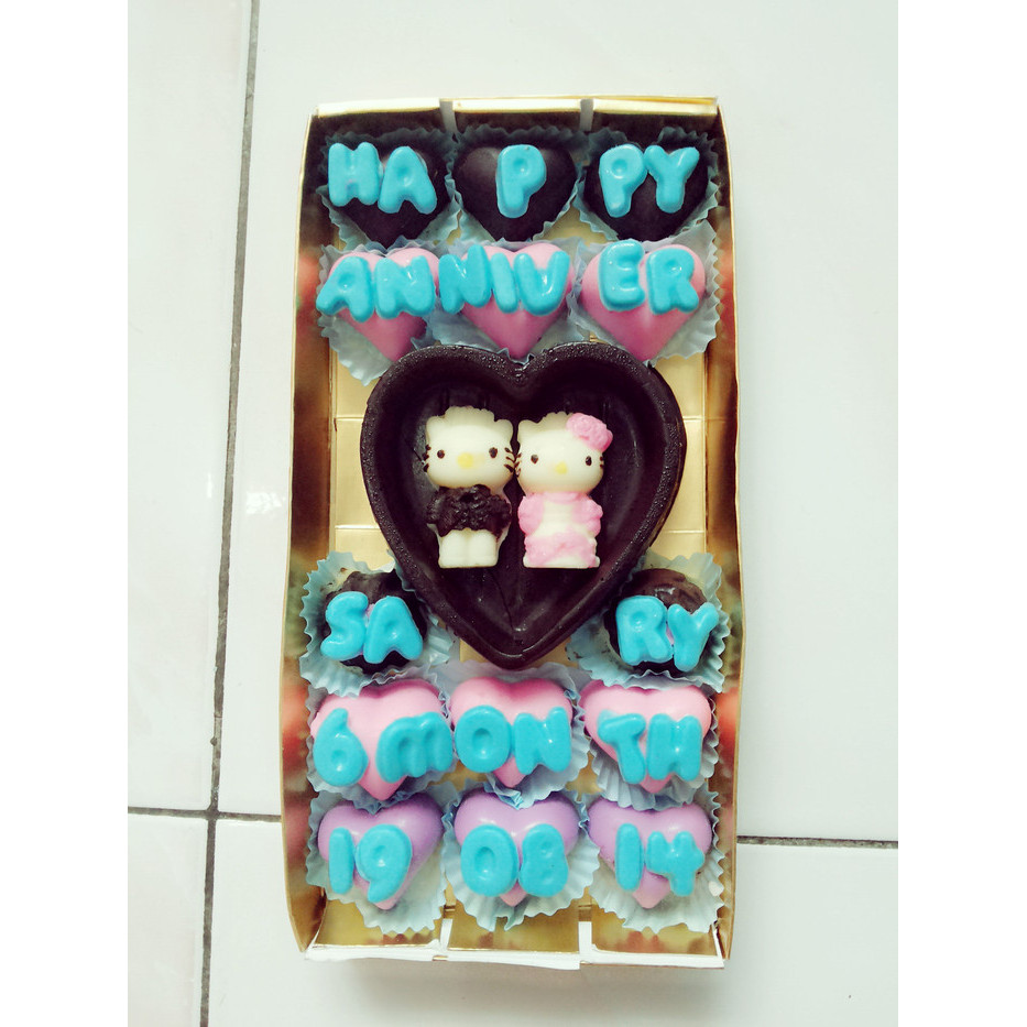 COKLAT VALENTINE LOVE BOX COUPLE