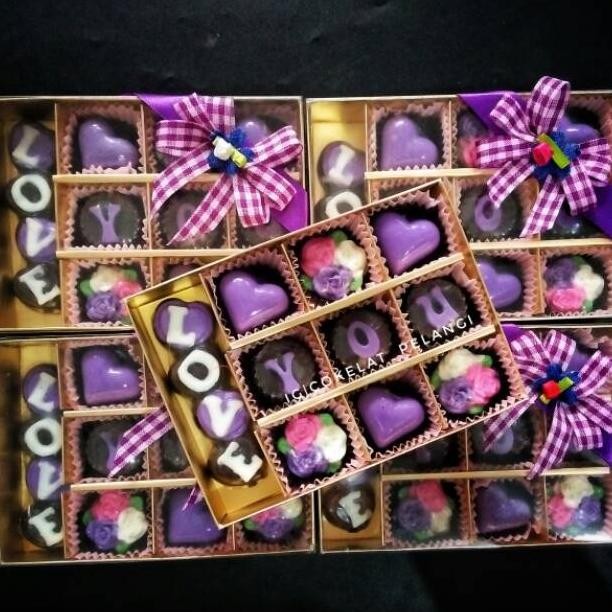 

uj-53 Hadiah coklat valentine s12 love you Premium