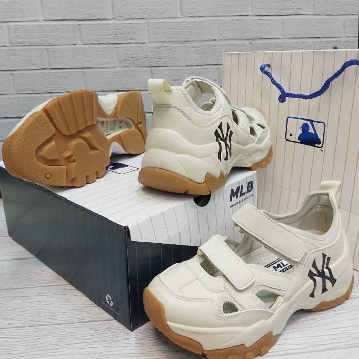 Mlb Bigball Chunky Mask Sepatu Wanita Original Brand New In Box