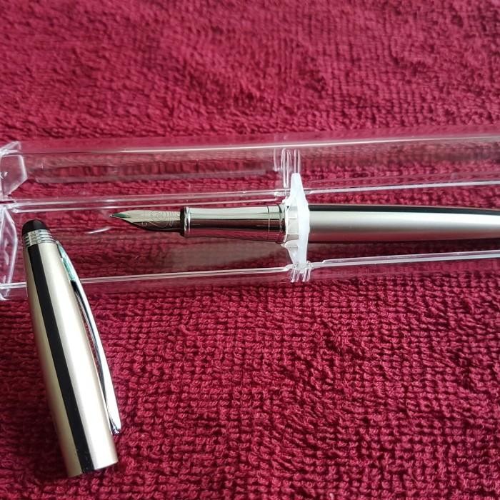

Pena langka..Fountain pen Lion silver 341. Pena Tinta isi ulang. Original