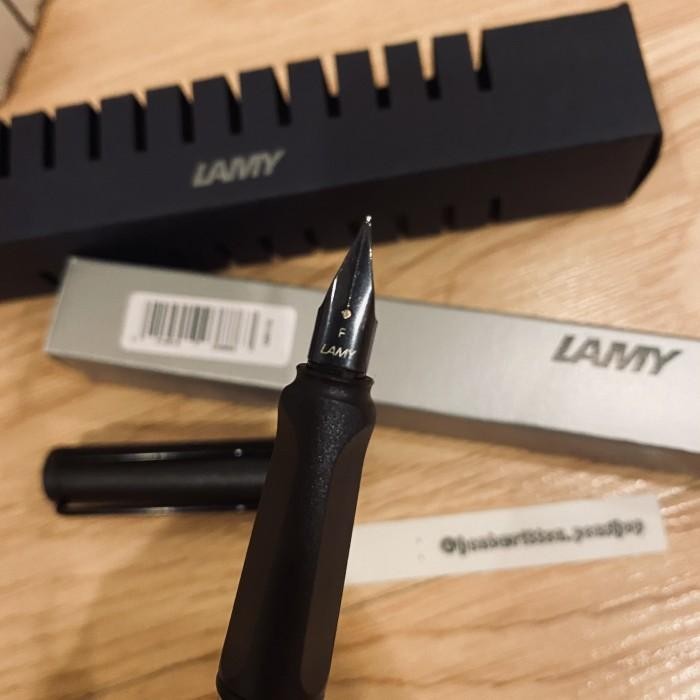 

Barang Terlaris Lamy Safari Fountain Pen Original