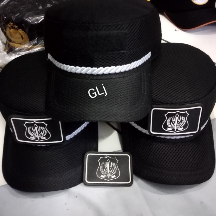 Auliya Topi Komando Ceper Satpam Hitam