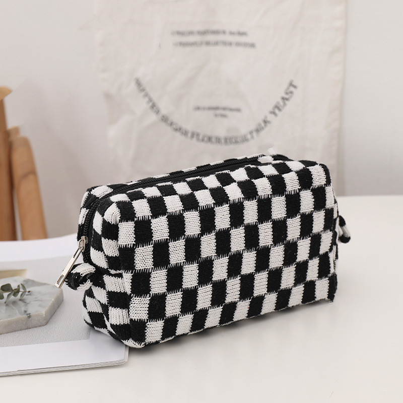 

Tempat Pensil Make Up Cosmetic Toiletry Bag Pouch Checkerboard - CB-19 - Black White | Tempat Pensil