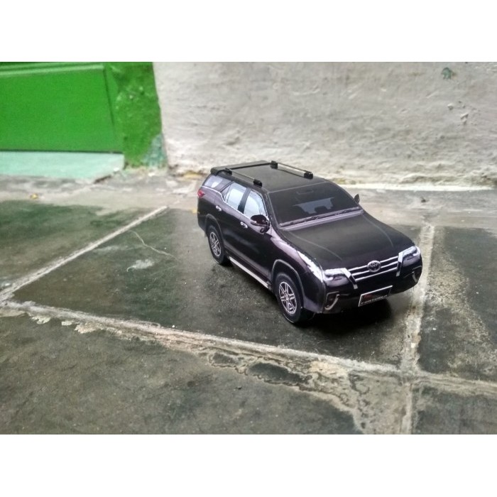 BISA COD C&C MINIATUR TOYOTA FORTUNER ALL NEW 2018 READY STOCK
