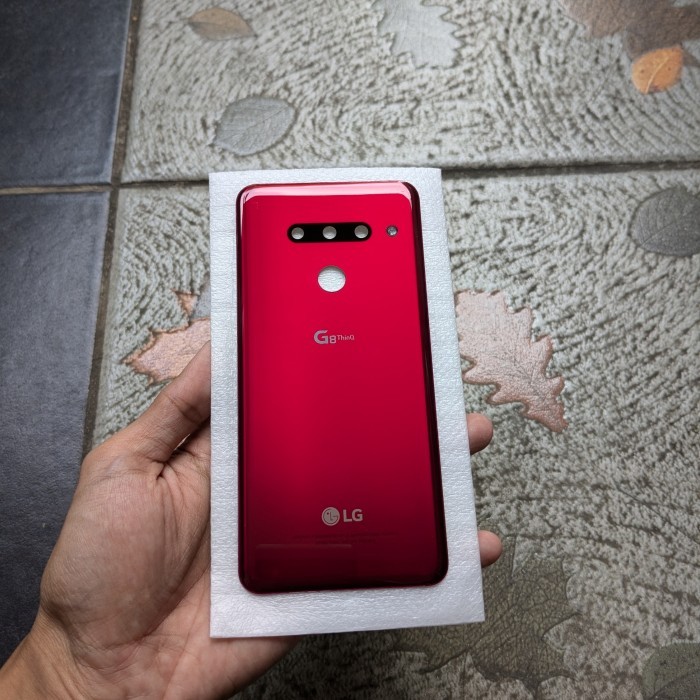 Backdoor LG G8 triple camera