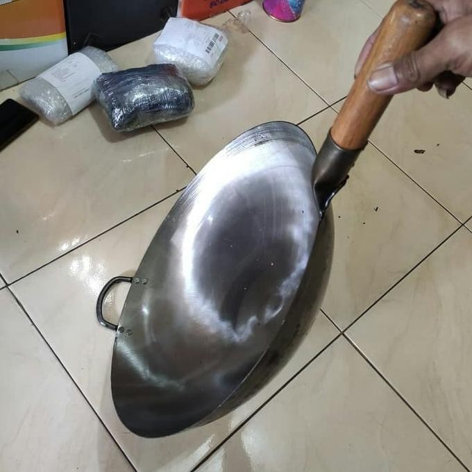Wok / Kuali / Wajan Plat Baja Putih 45 Cm Gagang / Kuali Nasi Goreng