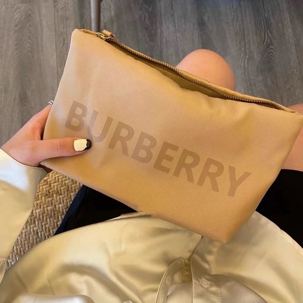 

Tas Cuci Rias Burberry Tas Hadiah VIP Konter Parfum |8B4097FF|