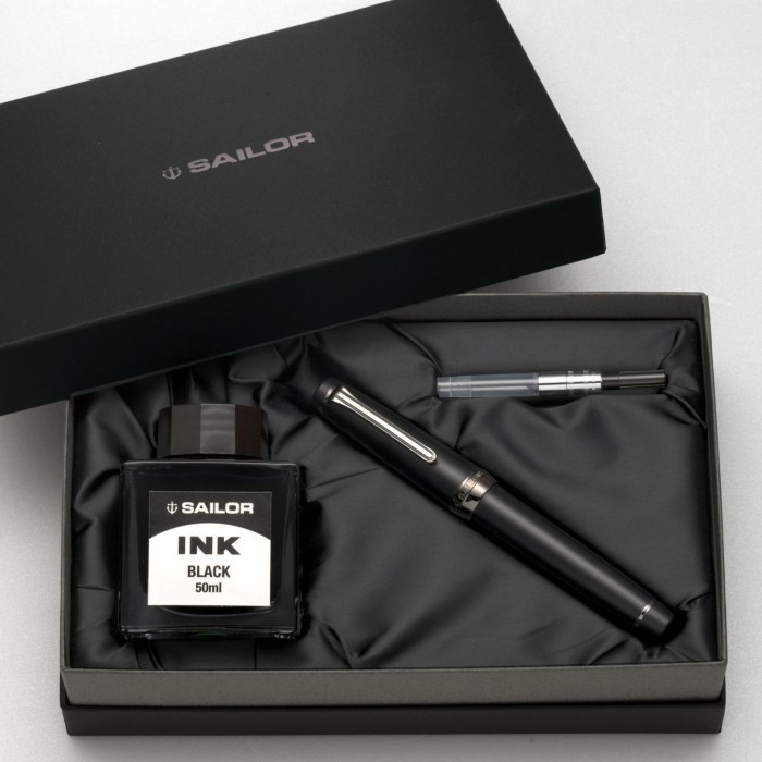 

SAILOR Professional Gear Imperial Black Fountain Pen Set